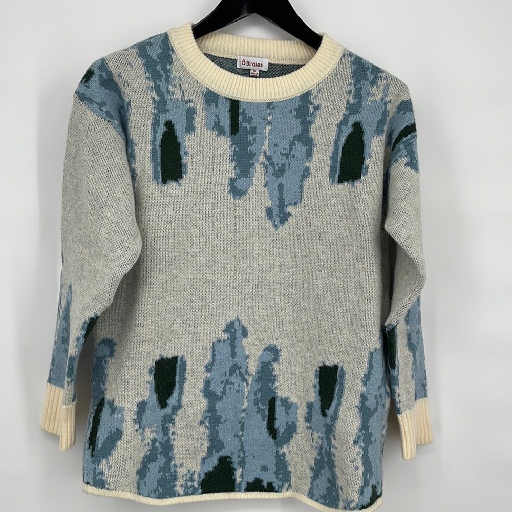 8 Birdies Crew‎ Neck Blue and White Sweater NWOT size M Soft Comfy